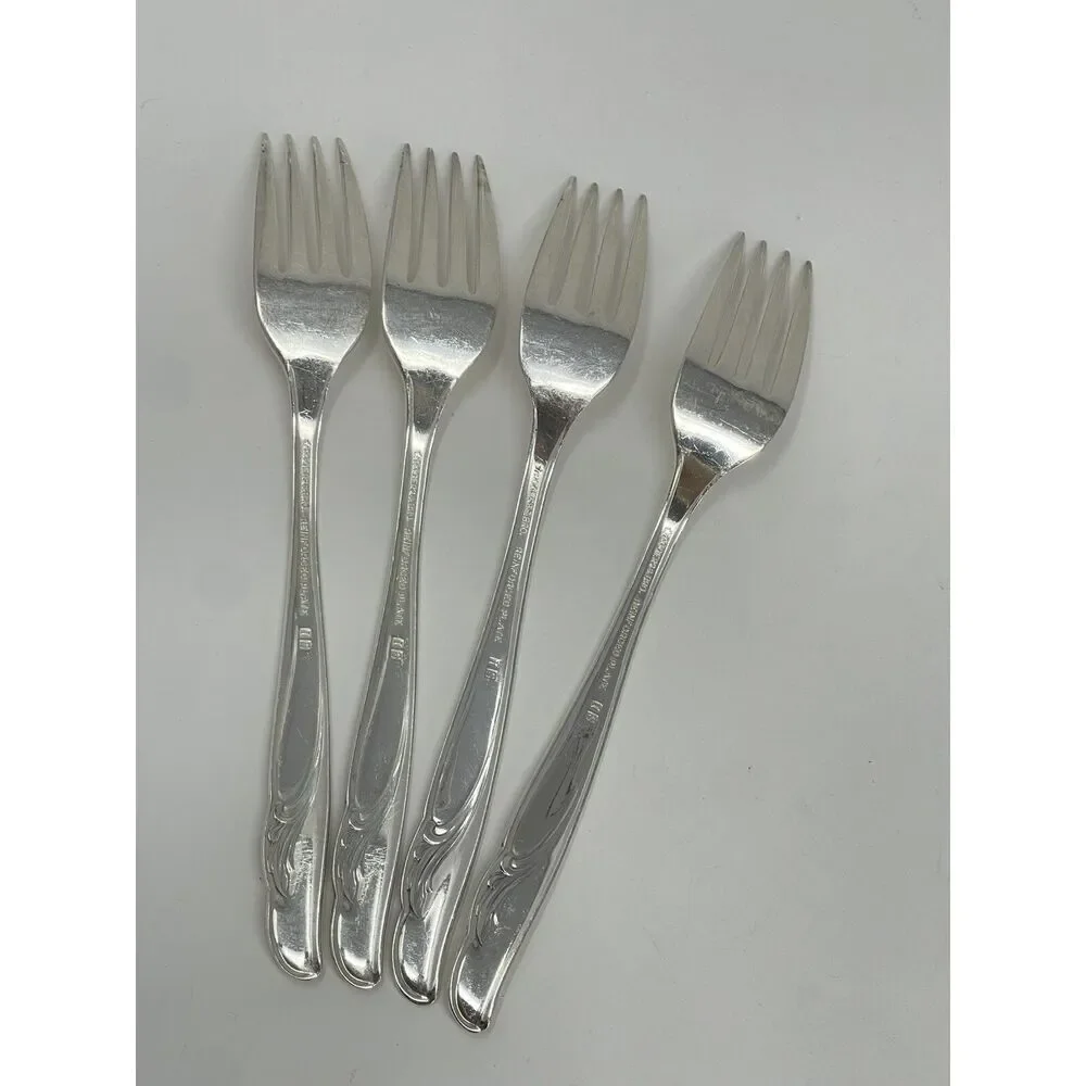 International Rogers EXQUISITE Silverplate 1957 Dinner Forks 7.25” Set Of 4